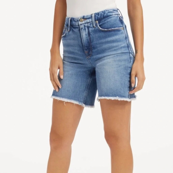 Good American Good Icon Short in Indigo073 - Picture 2 of 16